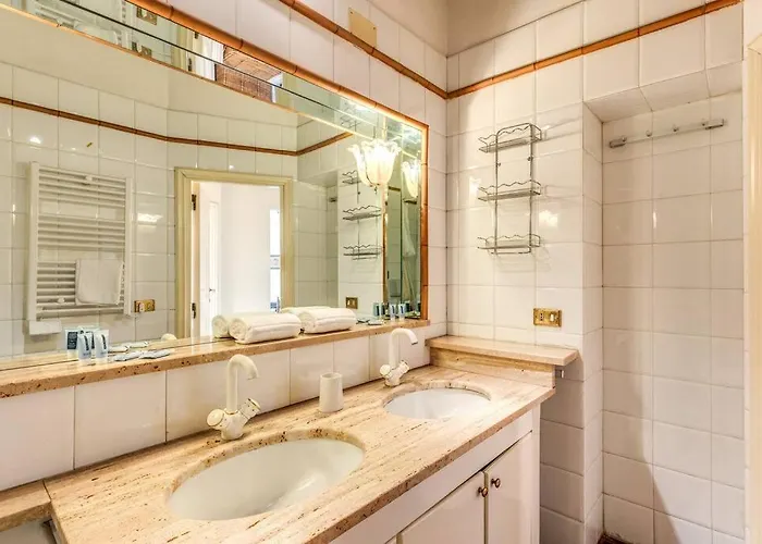 דירה Flat With Lovely Views Near Piazza Navona