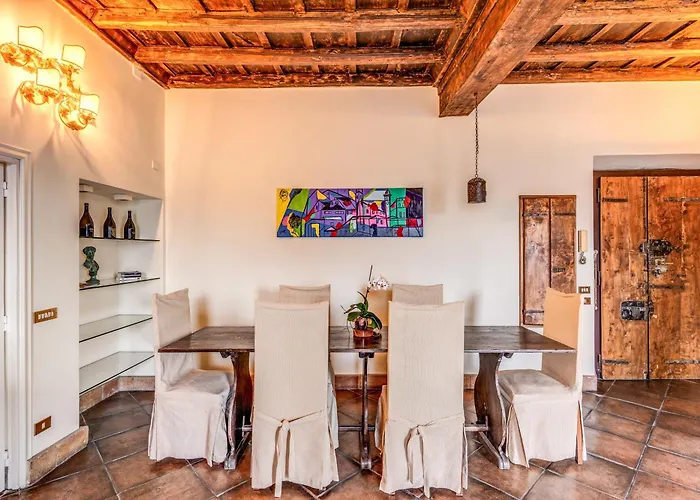 Flat With Lovely Views Near Piazza Navona דירה *